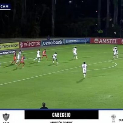 Puerto Cabello acerta a trave contra Atlético-MG no início do jogo
