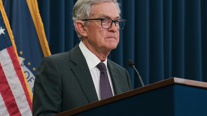 Mesmo fora da presidência, Powell tem mandato como membro do Conselho de Governadores até janeiro de 2028