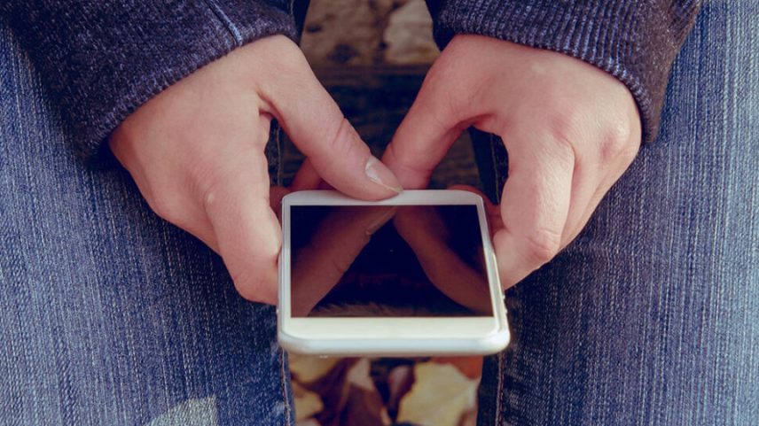 Proibir adolescentes nas redes sociais não basta, dizem pesquisadores