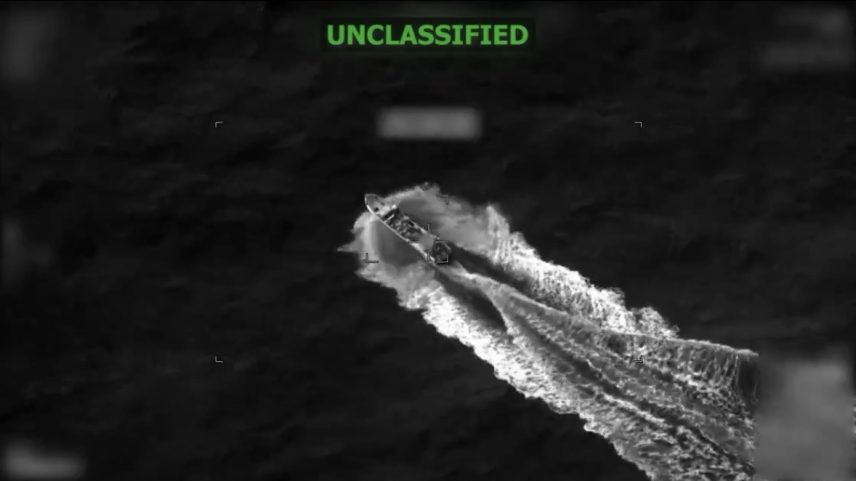 Exército dos Estados Unidos realizam novo ataque a uma embarcação no Oceano Pacífico em 26 de abril de 2026.