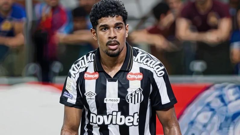 João Paulo Ananias, zagueiro do Santos