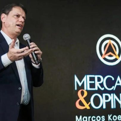 Tarcísio minimiza queda de aprovação e diz que pesquisa aponta momento