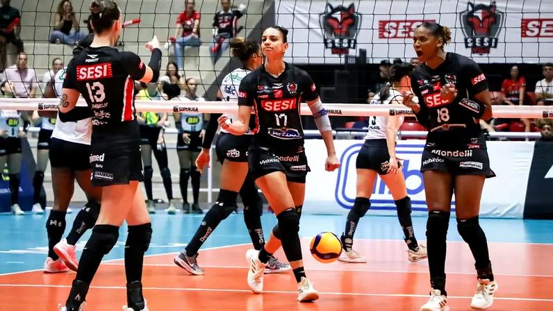 Sesi Bauru vence Praia Clube no tie-break e força jogo 3