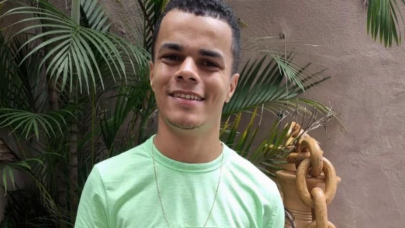 Até a manhã desta segunda-feira (20), ele ainda não havia sido localizado.