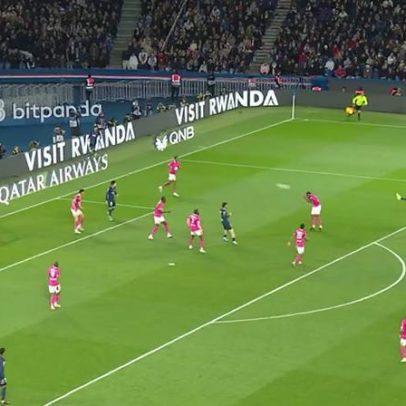 Dembélé marca dois gols na vitória do PSG sobre o Toulouse