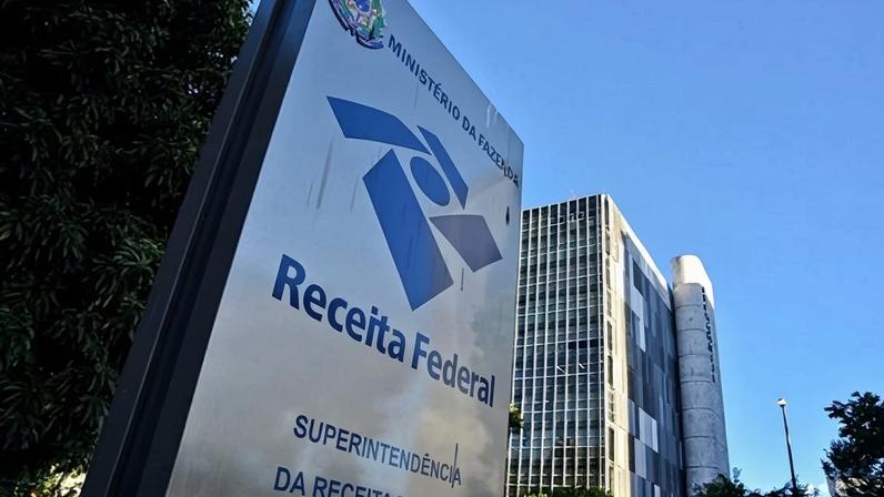 1 de 1 leilão receita federal iphone pedras preciosas esmeraldas