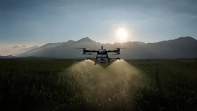 O uso de drones tem transformado a agricultura brasileira.