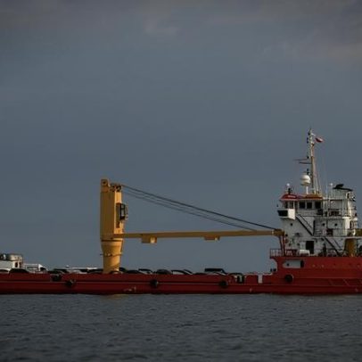 Irã ameaça retaliar portos do Golfo por bloqueio dos EUA