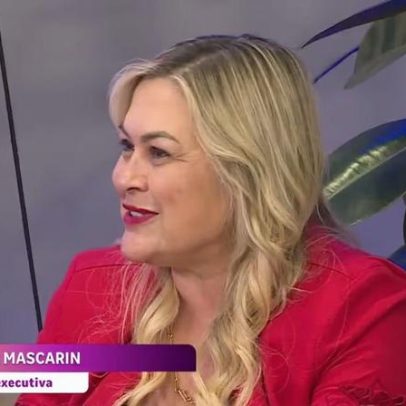 Andrea Paula Mascarin visita Record pelo Grupo Paradigma