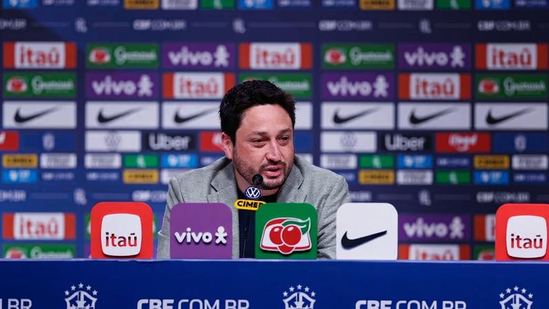 Arthur Elias celebra o título e mira a Copa do Mundo de 2027