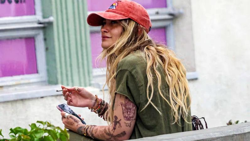 Paris Jackson não participa da estreia da cinebiografia em Berlim