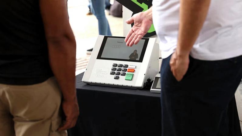 Primeiro turno das eleições ocorre em 4 de outubro