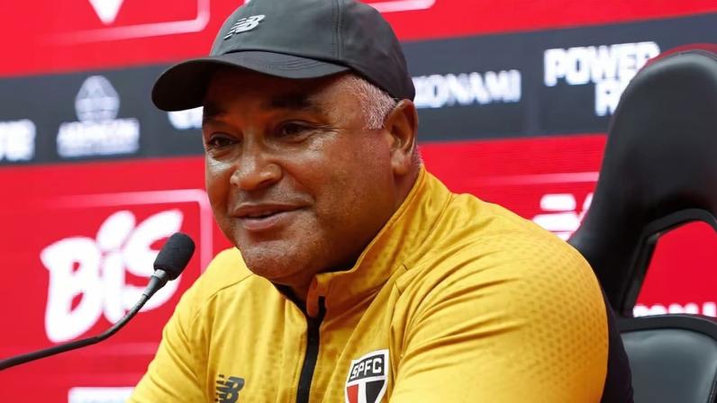 Roger Machado foi vaiado após vitória do São Paulo contra o Juventude