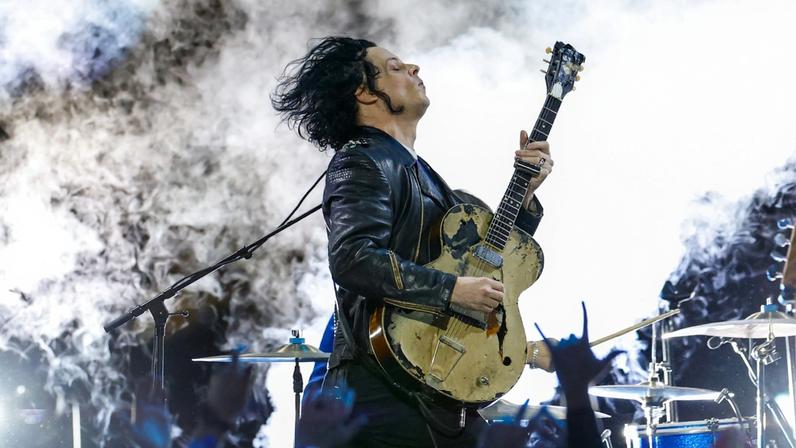 Jack White faz apresentação de última hora com sucessos no Coachella