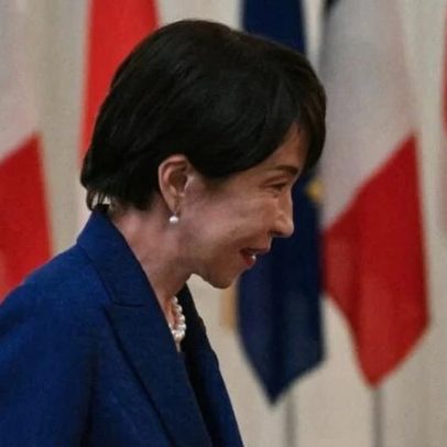 Japão e França concordam em intensificar cooperação sobre Estreito de Hormuz