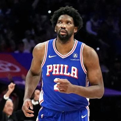 Joel Embiid volta a ser desfalque no 76ers