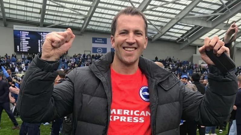 Indústria se une à pedalada Londres-Brighton em homenagem a John Osborne