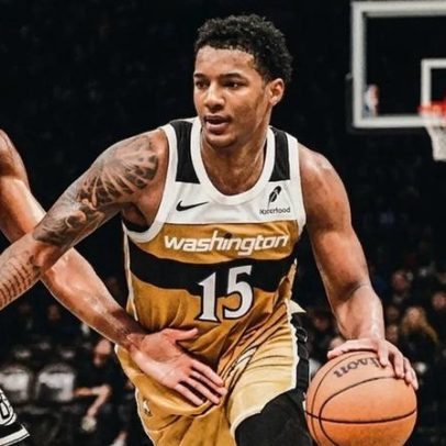 Julian Reese iguala marca de Shaquille O’Neal