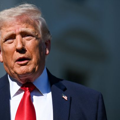 Trump afirma que EUA vão bloquear o estreito de Ormuz