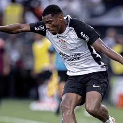 André é expulso por gesto obsceno e debate sobre postura de jogadores