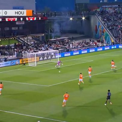 Colorado Rapids vence Houston Dynamo 1-0 com gol de Kosi Thompson