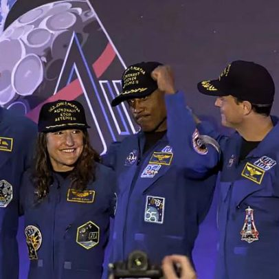 Comandante de Artemis II relata momento tenso: alarme de incêndio disparou