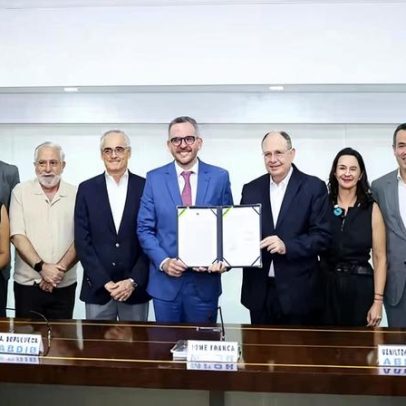 Ministério de Portos firma parceria com ABDIB para dinamizar infraestrutura