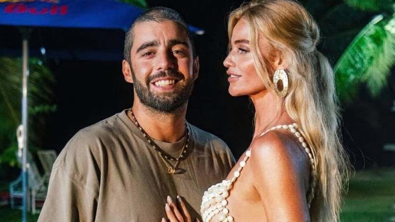 Pedro Scooby mostra a filha com a bisavó
