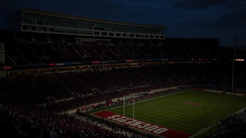 Ohio Stadium tem capacidade para mais de 102 mil pessoas
