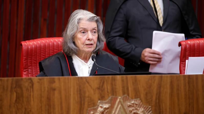 Cármen Lúcia será substituída pelo ministro Nunes Marques