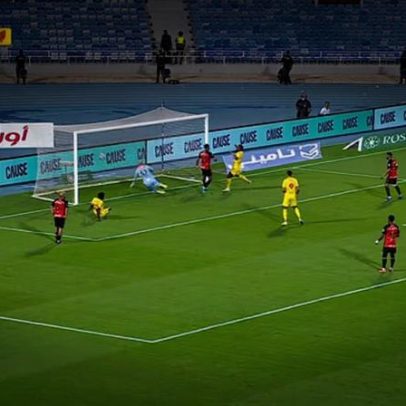 Al-Riyadh vence Al-Qadsiah por 2 a 0 com gol de Julián Quiñones