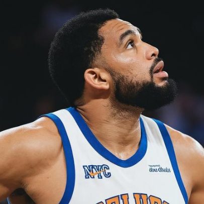 Tracy McGrady apoia Karl-Anthony Towns em fase difícil