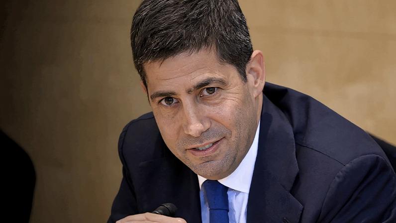Kevin Warsh (foto) foi anunciado por Trump em janeiro de 2026 para substituir Jerome Powell na presidência do Fed