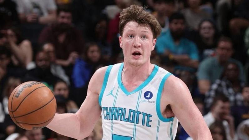 Kon Knueppel Hornets