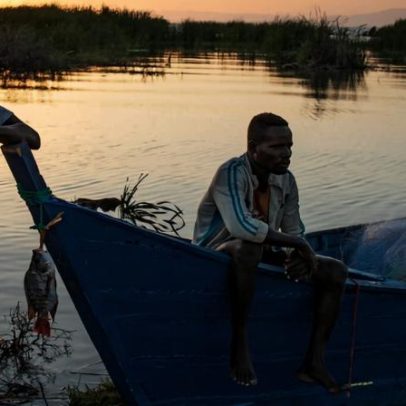 No norte do Quênia, o Lago Turkana em mudança redefine meios de subsistência