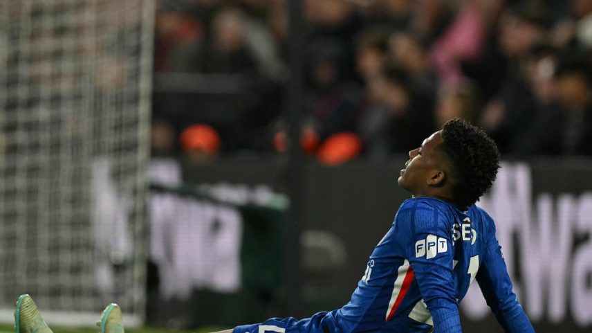 Estêvão tem lesão leve na coxa direita, mas deve retornar antes da convocação do Brasil para a Copa do Mundo