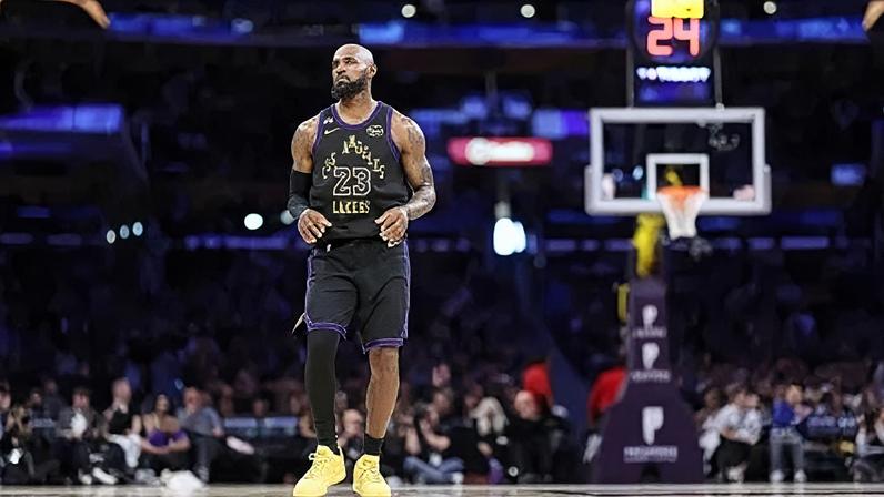LeBron James segue fazendo história na NBA