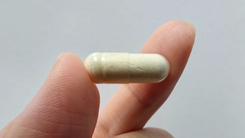 Pílula única pode simplificar tratamento do HIV. (Foto: DesignNFMR via Canva)