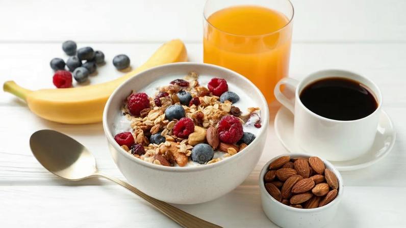 Café da manhã pobre em proteína pode prejudicar músculos. (Foto: Africa Images via Canva)