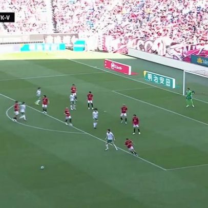 Falta que gerou pênalti cometida por Kenta Nemoto