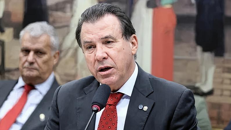 O ministro do Trabalho e Emprego, Luiz Marinho