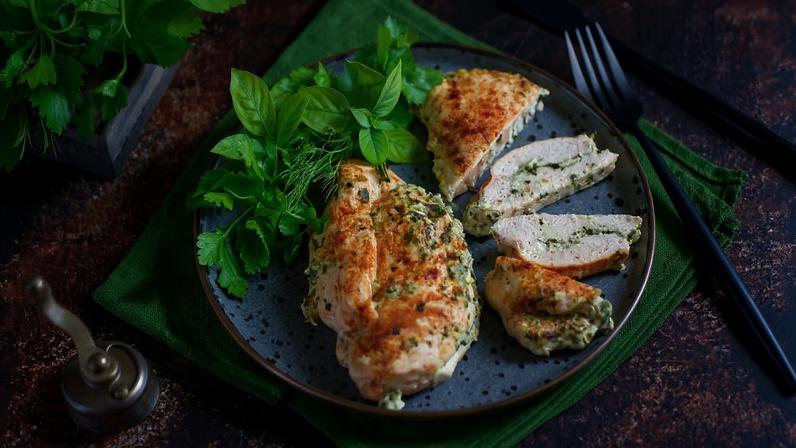 Frango malpassado: entenda os riscos à saúde e como evitar contaminações