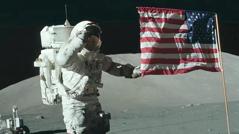 Como estão as bandeiras hasteadas na Lua em 1969? Entenda