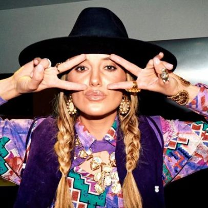 Lainey Wilson se abre em novo trailer do documentário Keepin' Country Cool