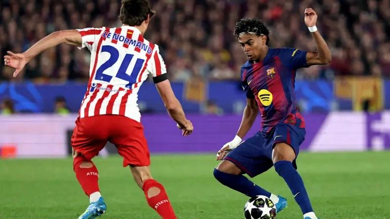 Lamine Yamal em Barcelona x Atletico de Madrid no jogo de ida das quartas de final da Champions League (Foto: Josep Lago / AFP)