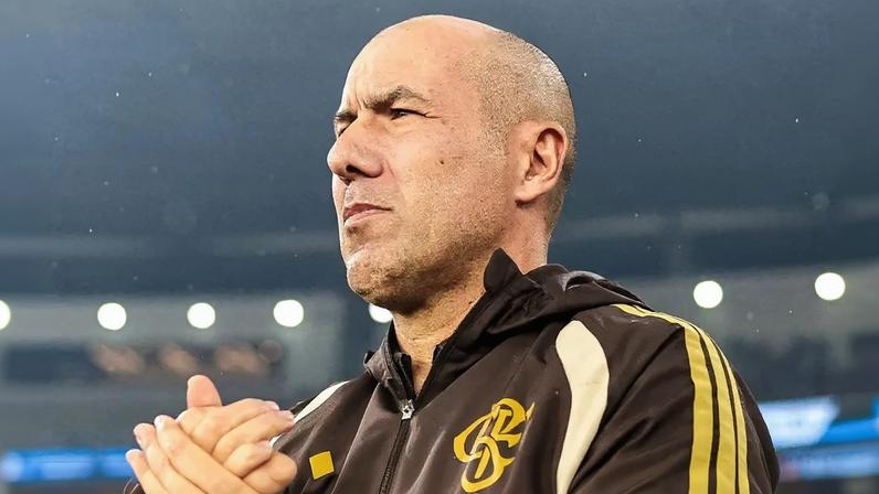 Leonardo Jardim no comando do Flamengo diante do Cruzeiro (Foto: Gilvan de Souza/Flamengo)