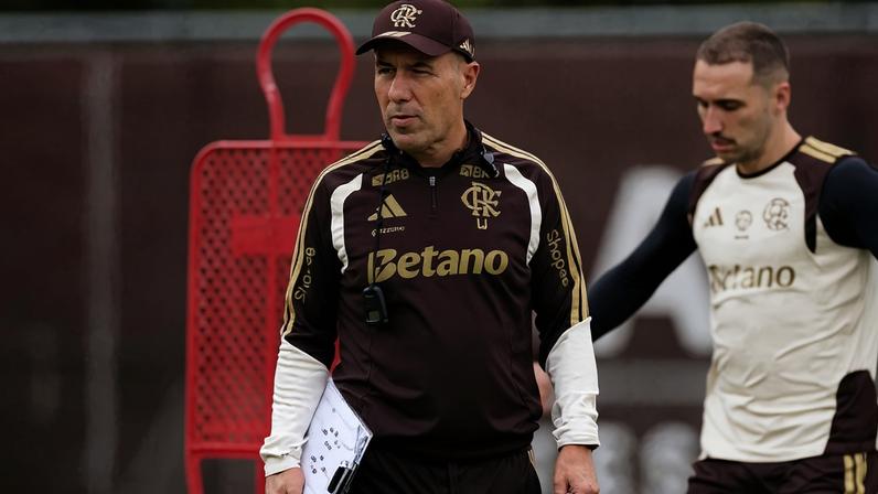 Leonardo Jardim comanda treino do Flamengo no Ninho do Urubu (Foto: Adriano Fontes / Flamengo)