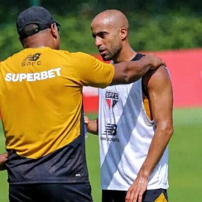 São Paulo acompanha Lucas Moura em treino