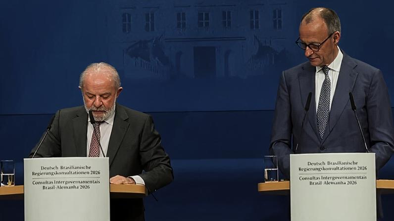 Lula propõe que Merz convide Trump para assistir à final da Copa