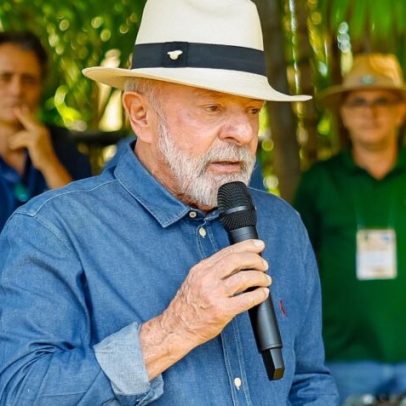 Lula chama adversários de mentirosos e eleva tom contra Flávio Bolsonaro
